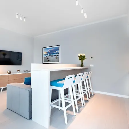 アパートホテル Dune - B ミエルノ